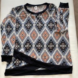 NWT Sew in Love Aztec Weekender Style Stop w/Crossover detail